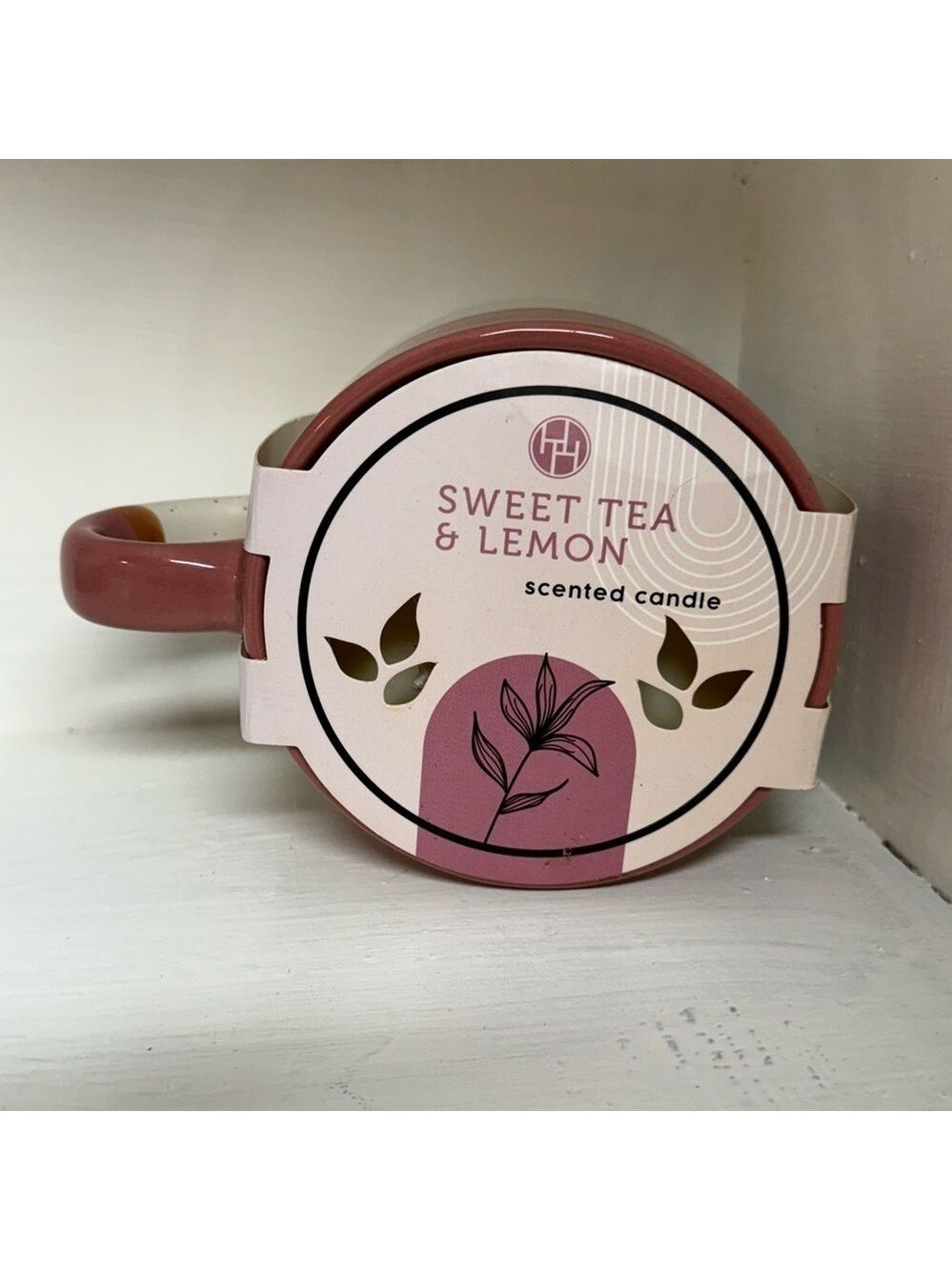 Huntington Home Sweet Tea & Lemon Candle - Picture 2 of 4